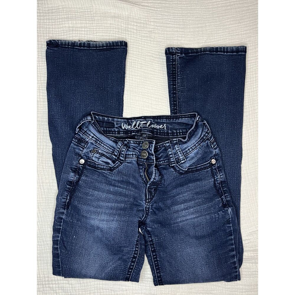 Y2K Wall Flower Flare Jeans | Size 3 ✨